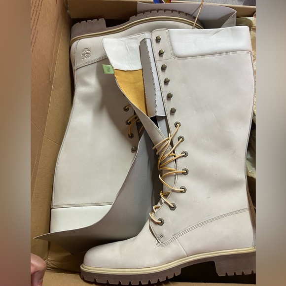 Timberland Shoes - White women’s high calf timberland boots